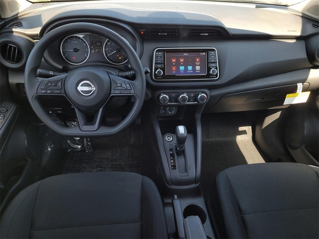 new 2025 Nissan Kicks Play car, priced at $22,350
