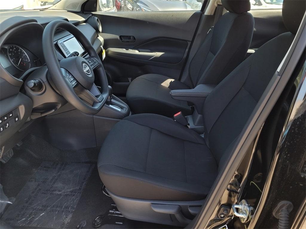new 2025 Nissan Kicks Play car, priced at $22,350