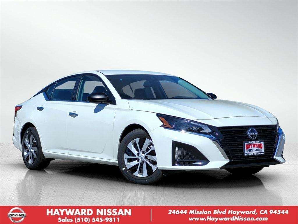 new 2025 Nissan Altima car, priced at $25,995