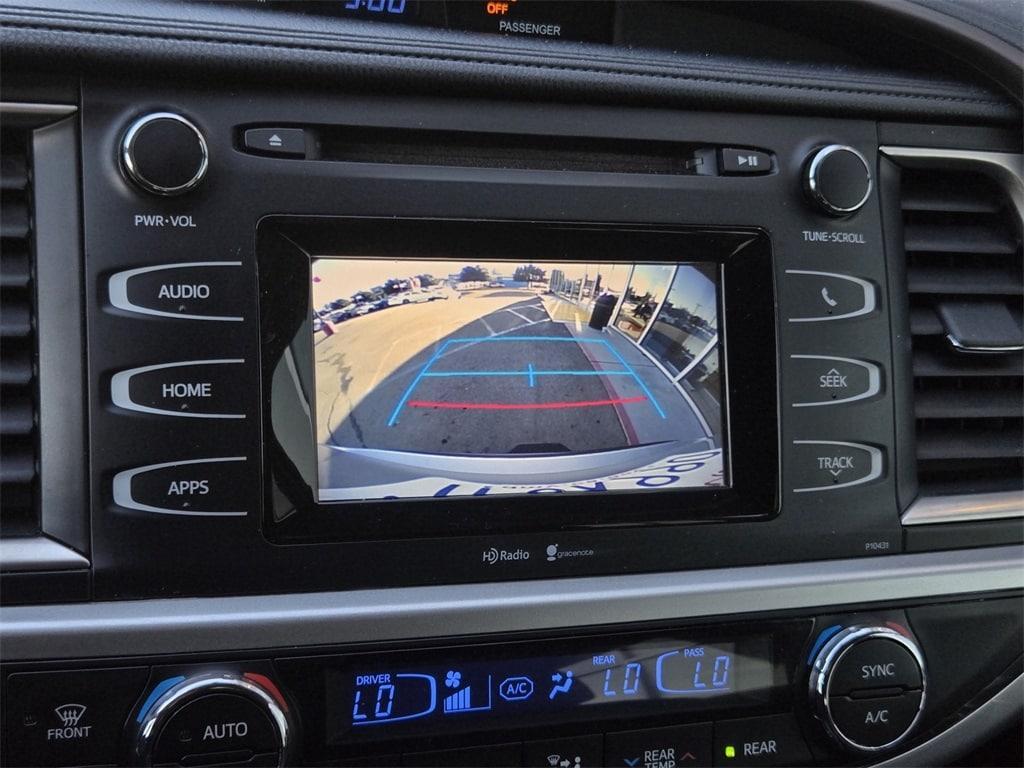 used 2015 Toyota Highlander car, priced at $18,995