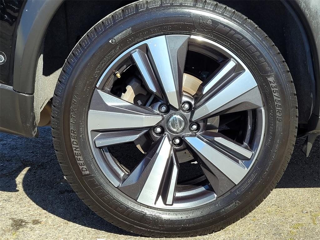 used 2021 Nissan Rogue car, priced at $21,995