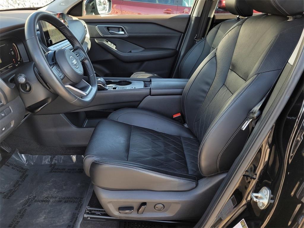 used 2021 Nissan Rogue car, priced at $21,995