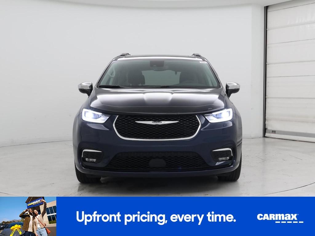 used 2023 Chrysler Pacifica car, priced at $38,998