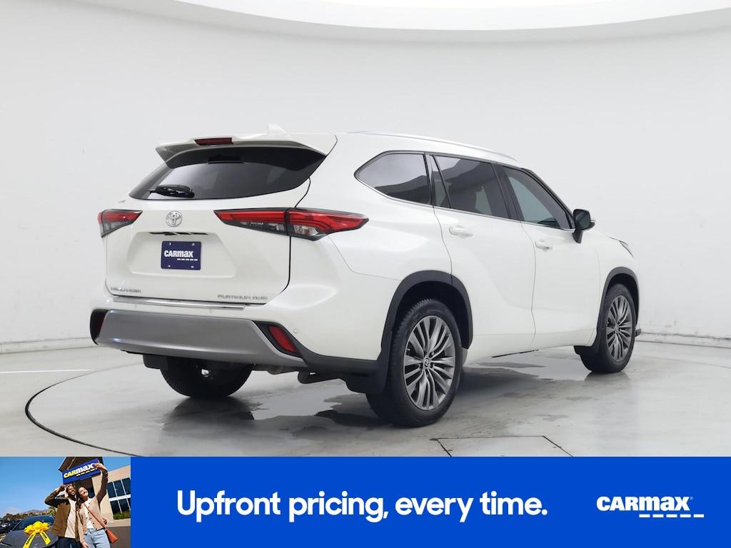used 2021 Toyota Highlander car, priced at $44,998