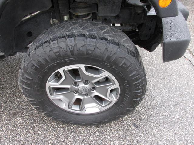 used 2013 Jeep Wrangler Unlimited car, priced at $18,999