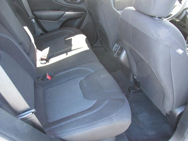 used 2020 Jeep Cherokee car, priced at $13,999