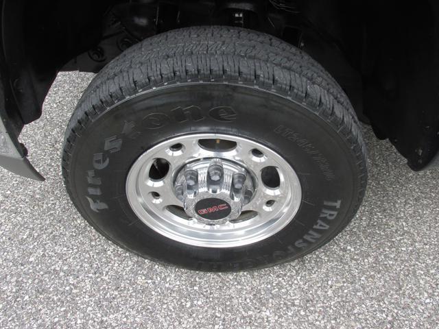 used 2002 GMC Sierra 2500 car, priced at $13,900