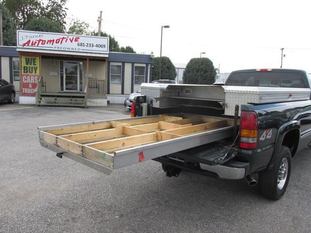 used 2002 GMC Sierra 2500 car, priced at $13,900