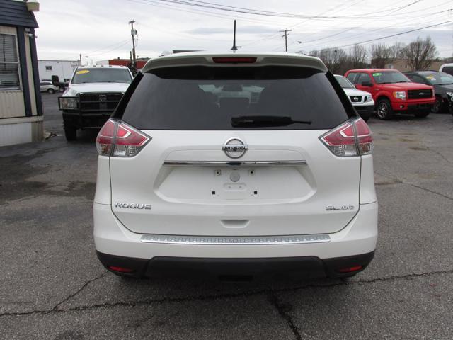 used 2016 Nissan Rogue car, priced at $11,900