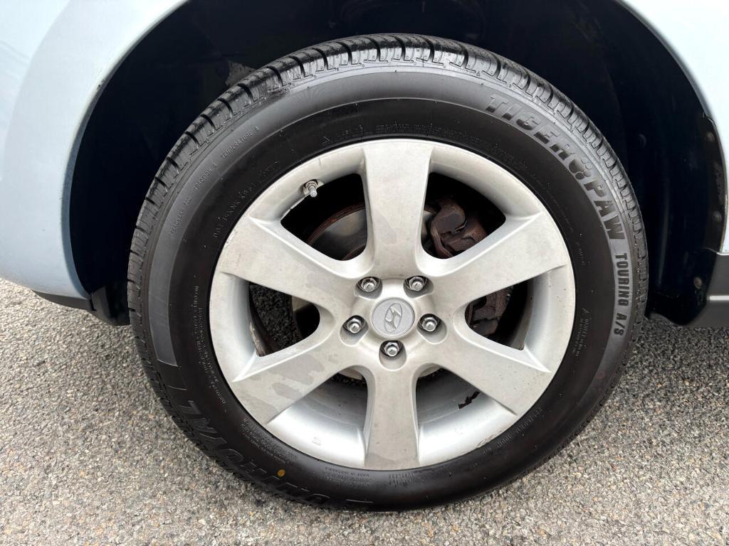 used 2007 Hyundai Santa Fe car, priced at $6,995