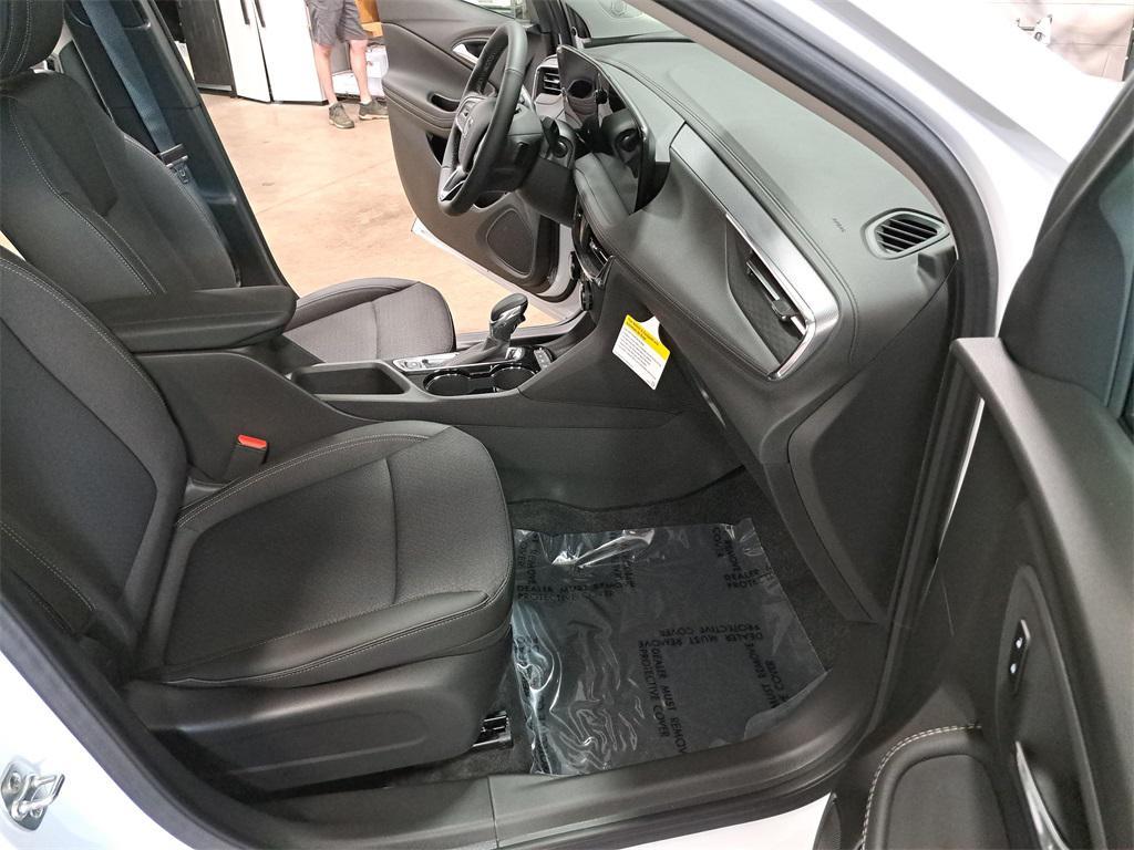 new 2025 Buick Encore GX car, priced at $28,690