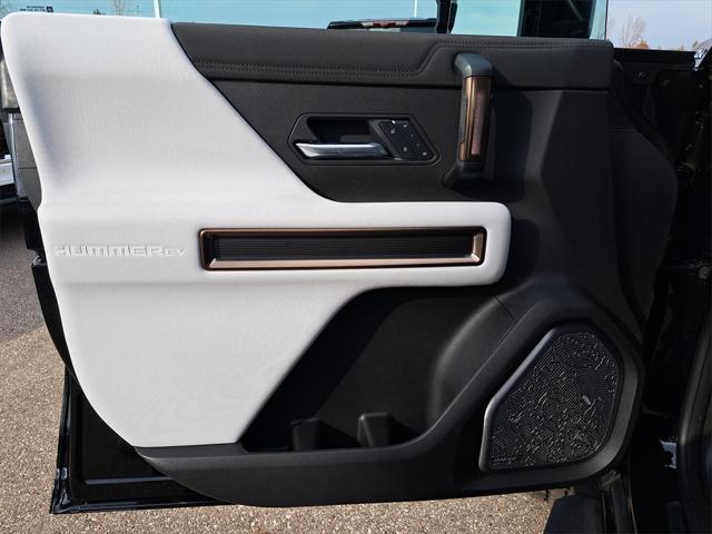 new 2025 GMC HUMMER EV car