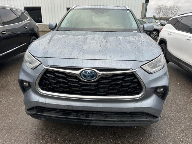 used 2020 Toyota Highlander Hybrid car, priced at $36,988