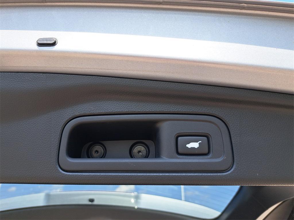 used 2022 Honda Pilot car, priced at $30,994