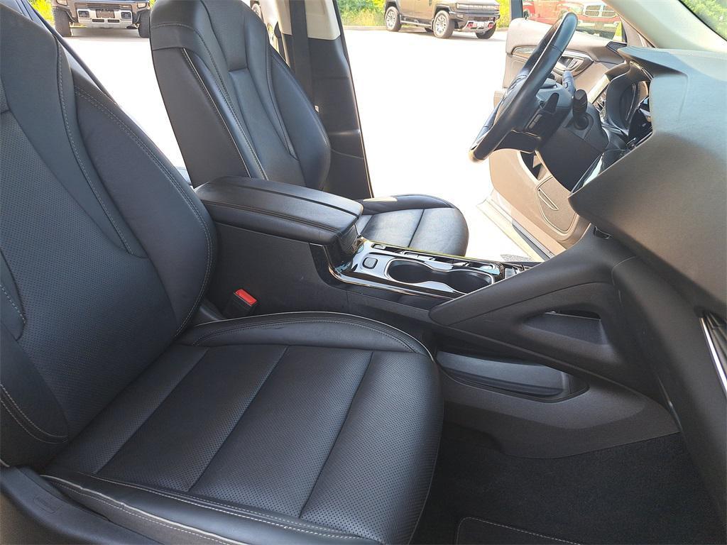 used 2021 Buick Envision car, priced at $22,000
