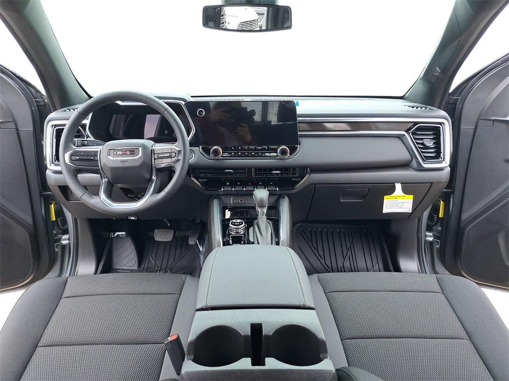 new 2025 GMC Canyon car, priced at $42,989