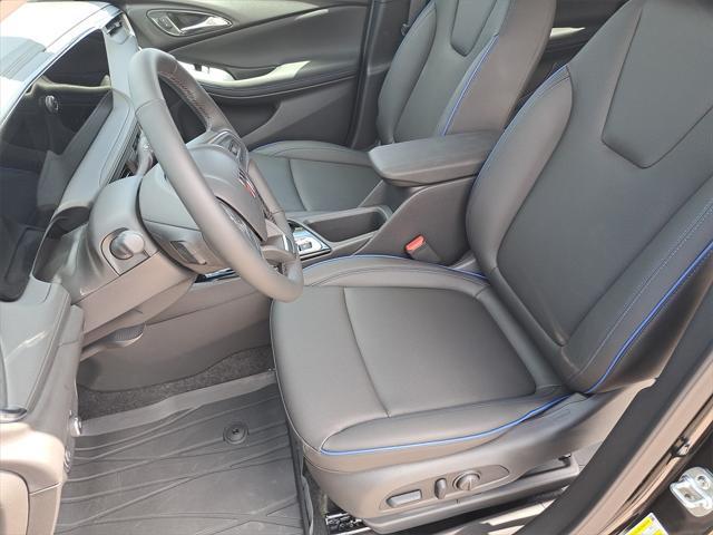 new 2025 Buick Encore GX car, priced at $32,175