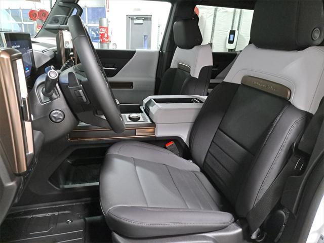 new 2025 GMC HUMMER EV SUV car