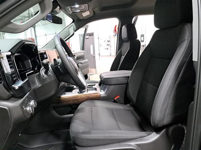 new 2025 GMC Sierra 1500 car, priced at $62,720