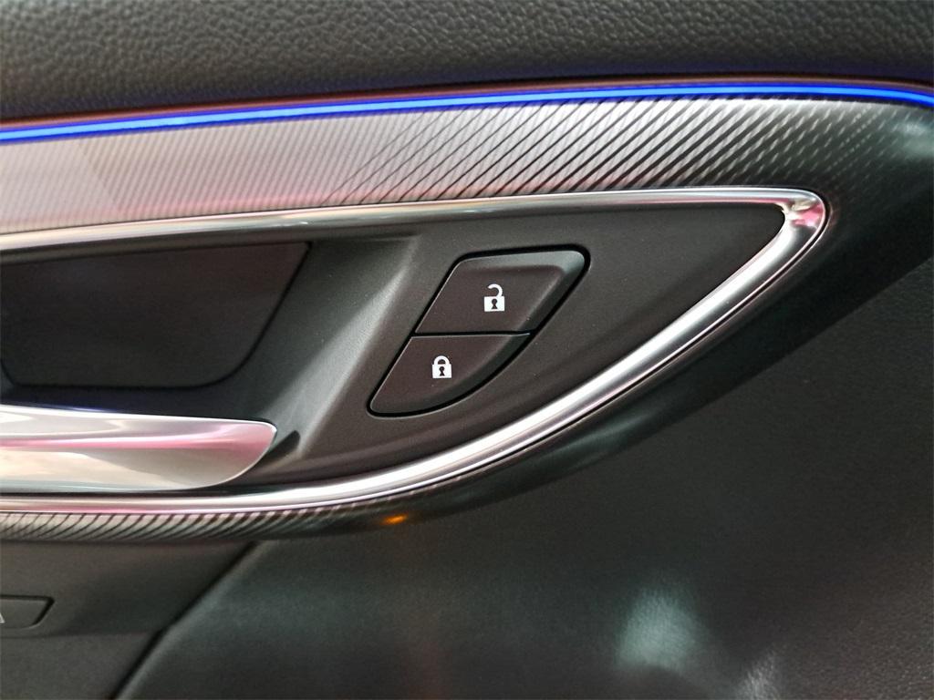 new 2025 Buick Envision car, priced at $39,350