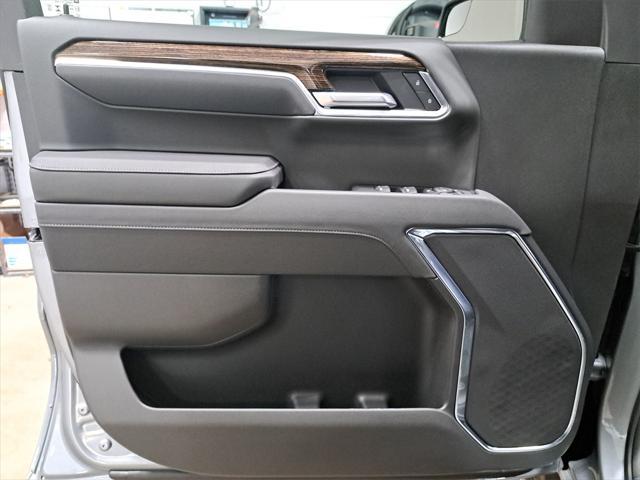 new 2025 GMC Sierra 1500 car, priced at $58,235
