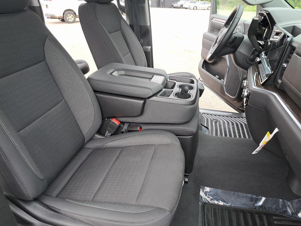 new 2025 GMC Sierra 1500 car