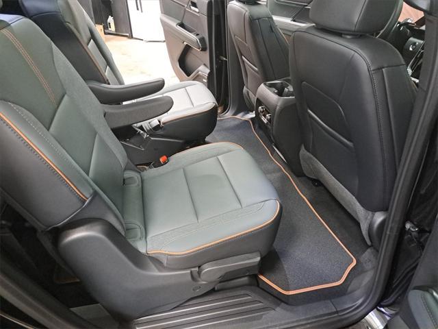 new 2025 GMC Acadia car