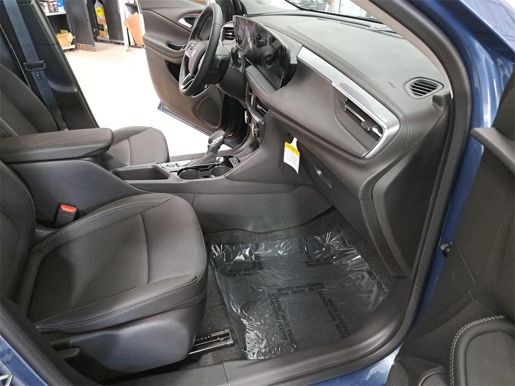 new 2025 Buick Encore GX car, priced at $25,708
