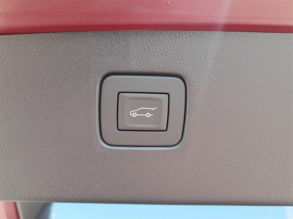 new 2025 Buick Envista car, priced at $29,471