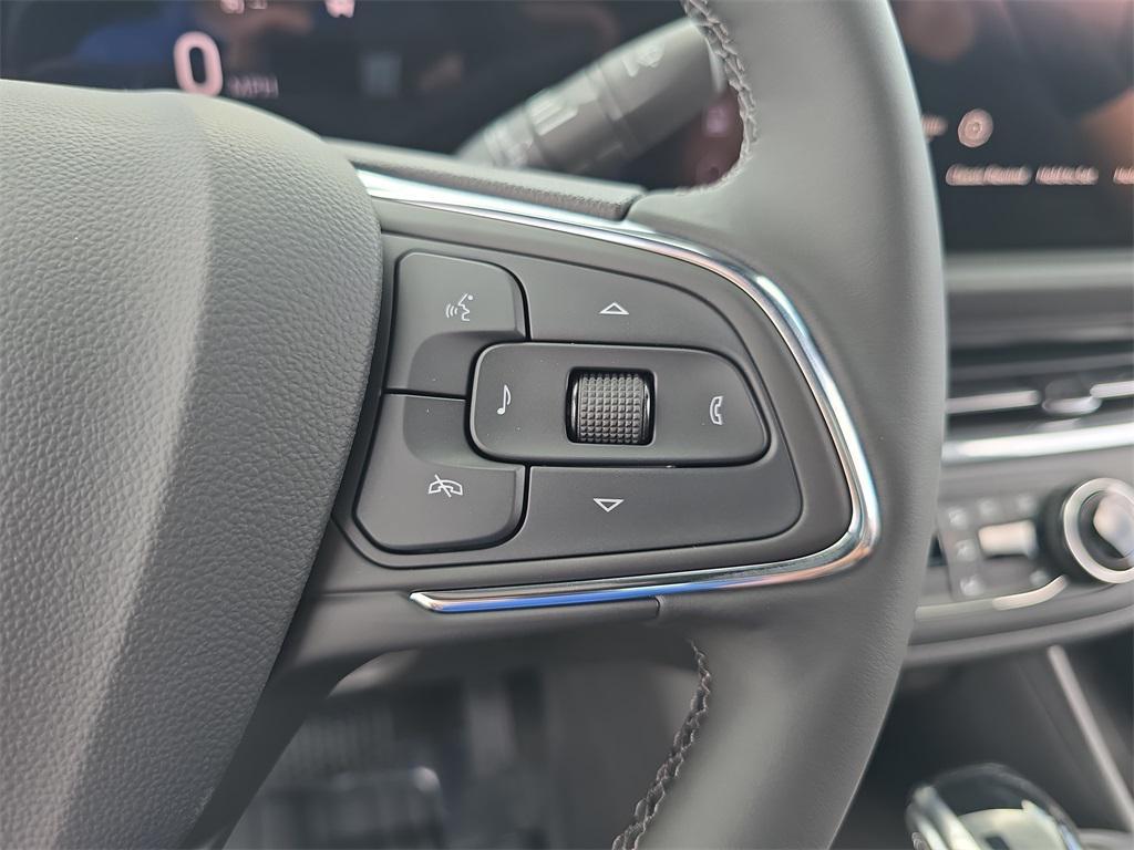 new 2025 Buick Envista car, priced at $25,260