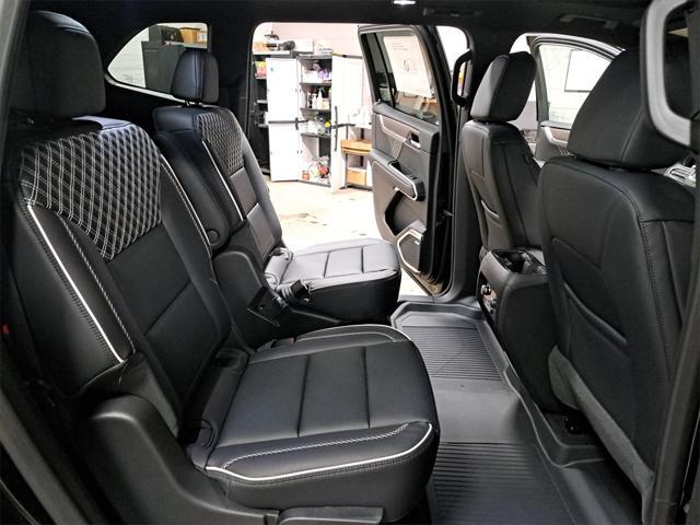 new 2025 GMC Acadia car, priced at $60,239
