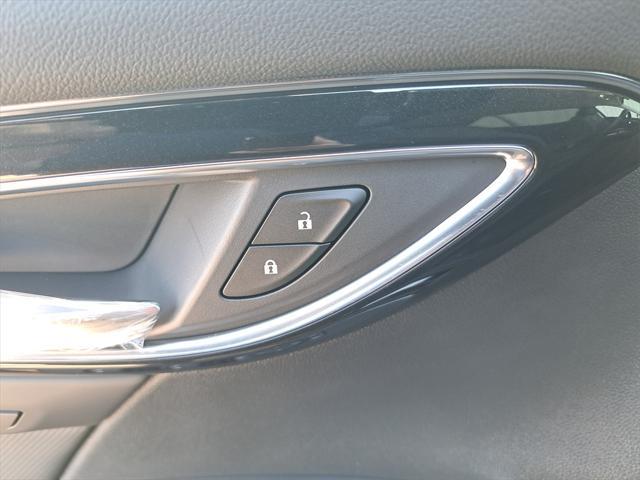 new 2025 Buick Envision car, priced at $39,740