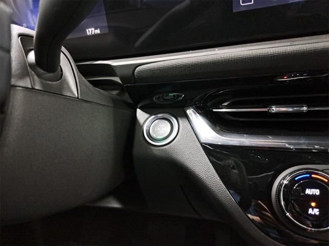 new 2025 Buick Envista car, priced at $27,535