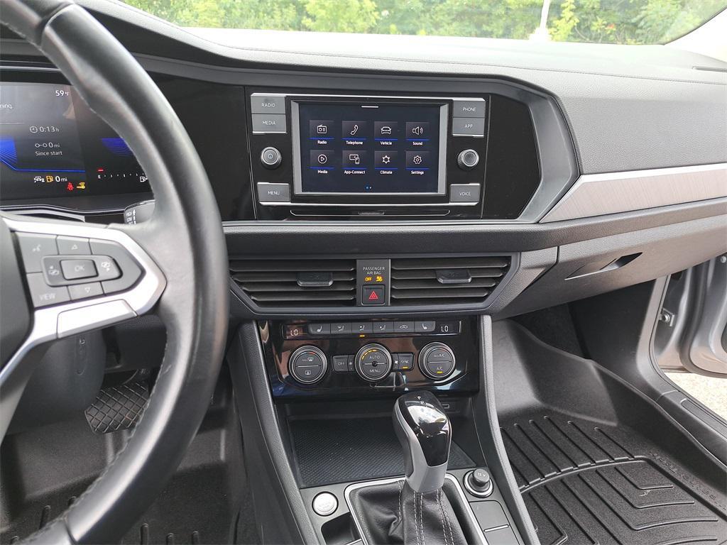used 2024 Volkswagen Jetta car, priced at $21,000