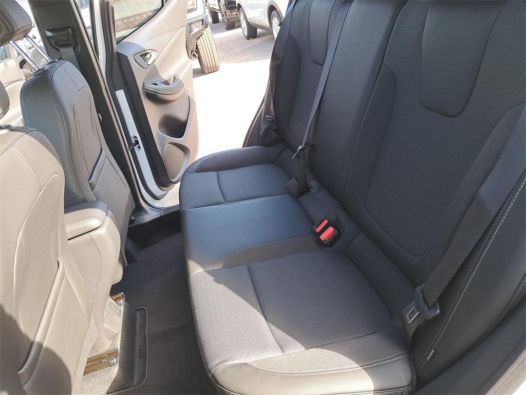 new 2025 Buick Encore GX car, priced at $25,676