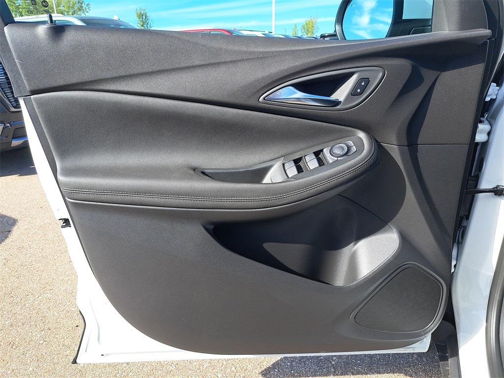 new 2025 Buick Encore GX car, priced at $25,676