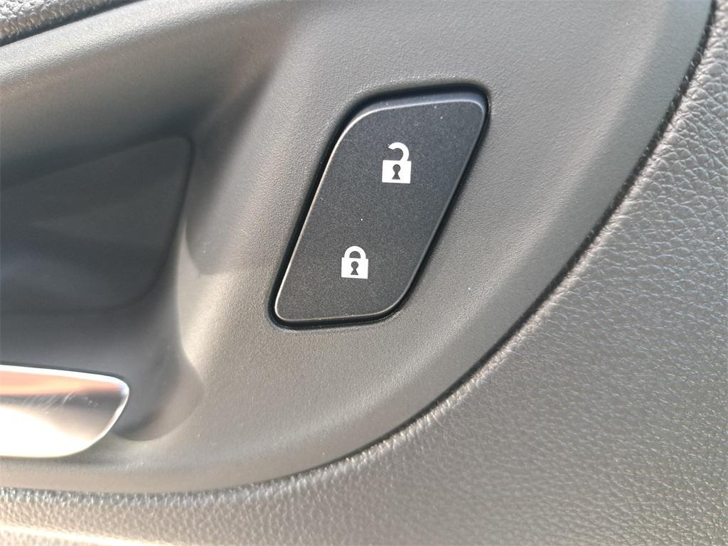 new 2025 Buick Encore GX car, priced at $25,676