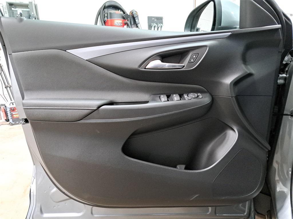 new 2025 Buick Envista car, priced at $24,942