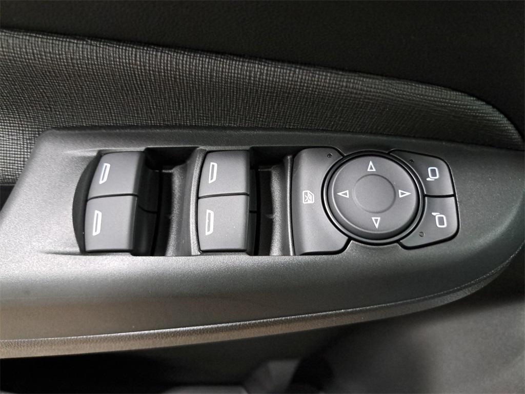 new 2025 Buick Envista car, priced at $24,942