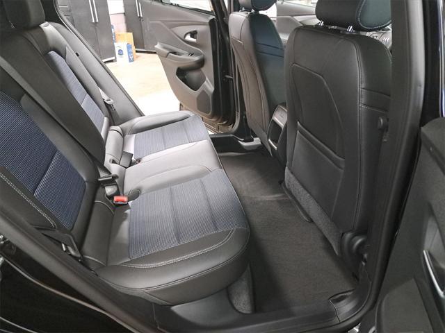 new 2025 Buick Envista car, priced at $26,585