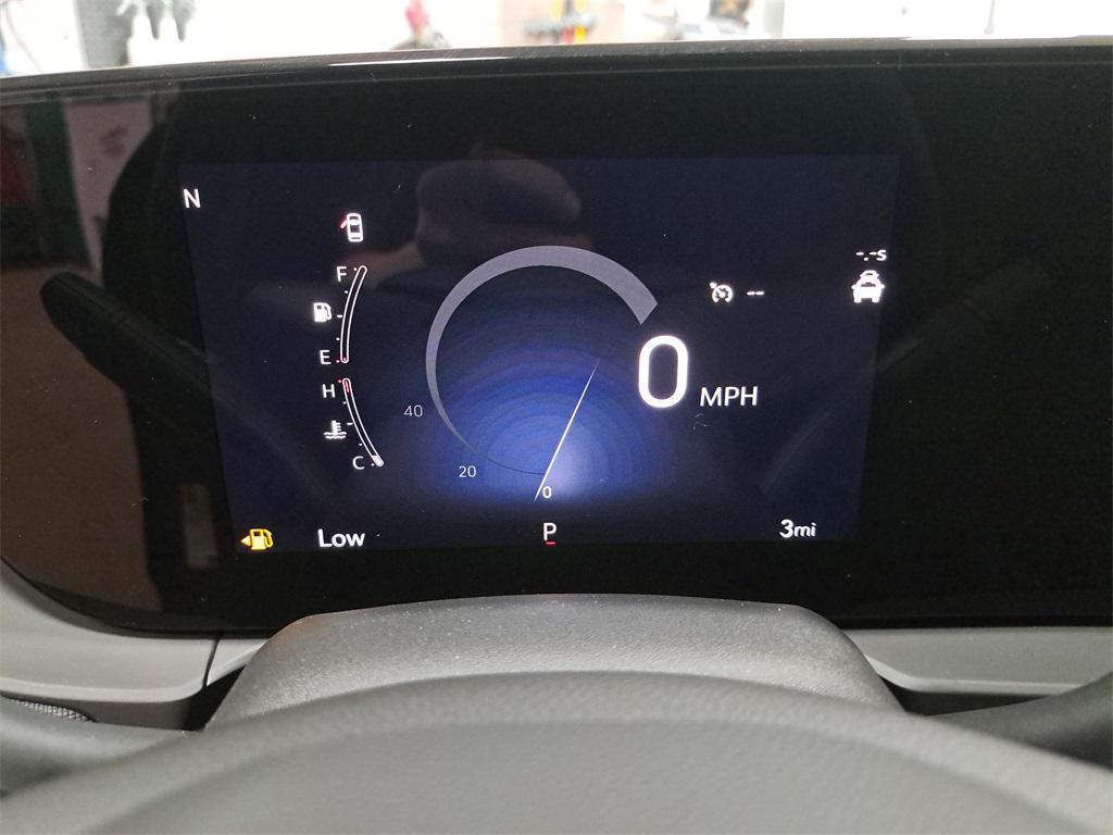 new 2025 Buick Envista car, priced at $24,942