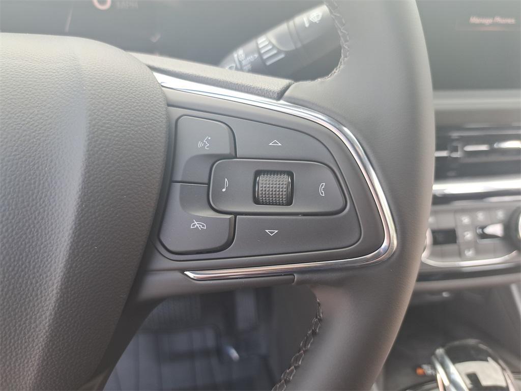 new 2025 Buick Envista car, priced at $26,561