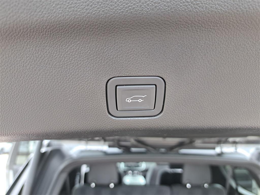 used 2023 GMC Yukon XL car, priced at $64,475