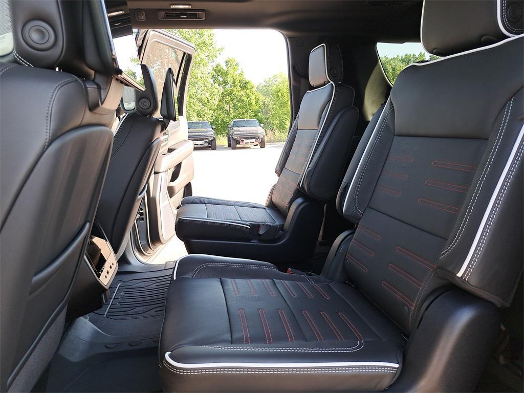 new 2025 GMC Yukon XL car, priced at $94,399
