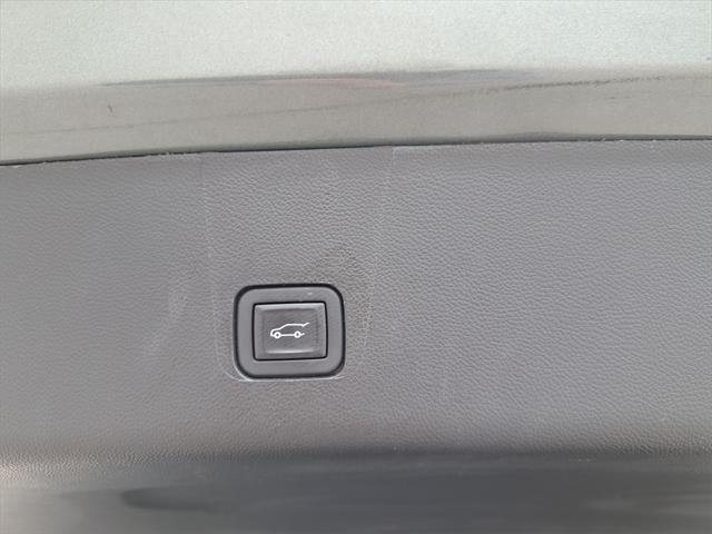 used 2023 Chevrolet Traverse car, priced at $37,962