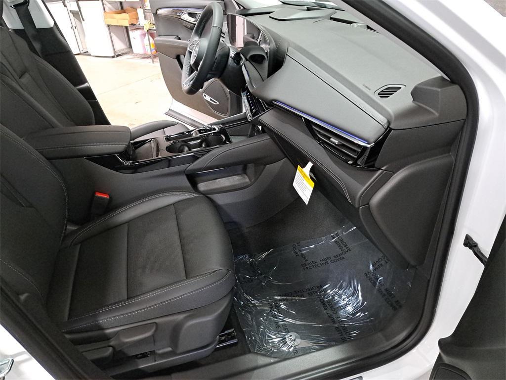 new 2025 Buick Envision car, priced at $35,322