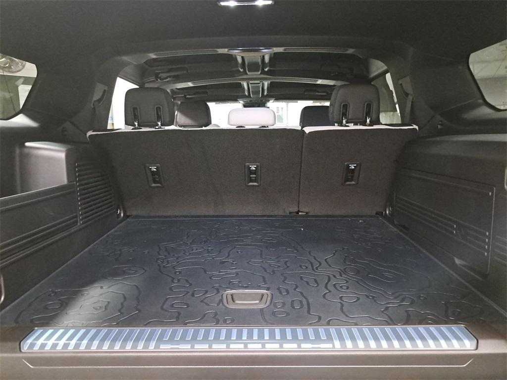 new 2025 GMC HUMMER EV SUV car
