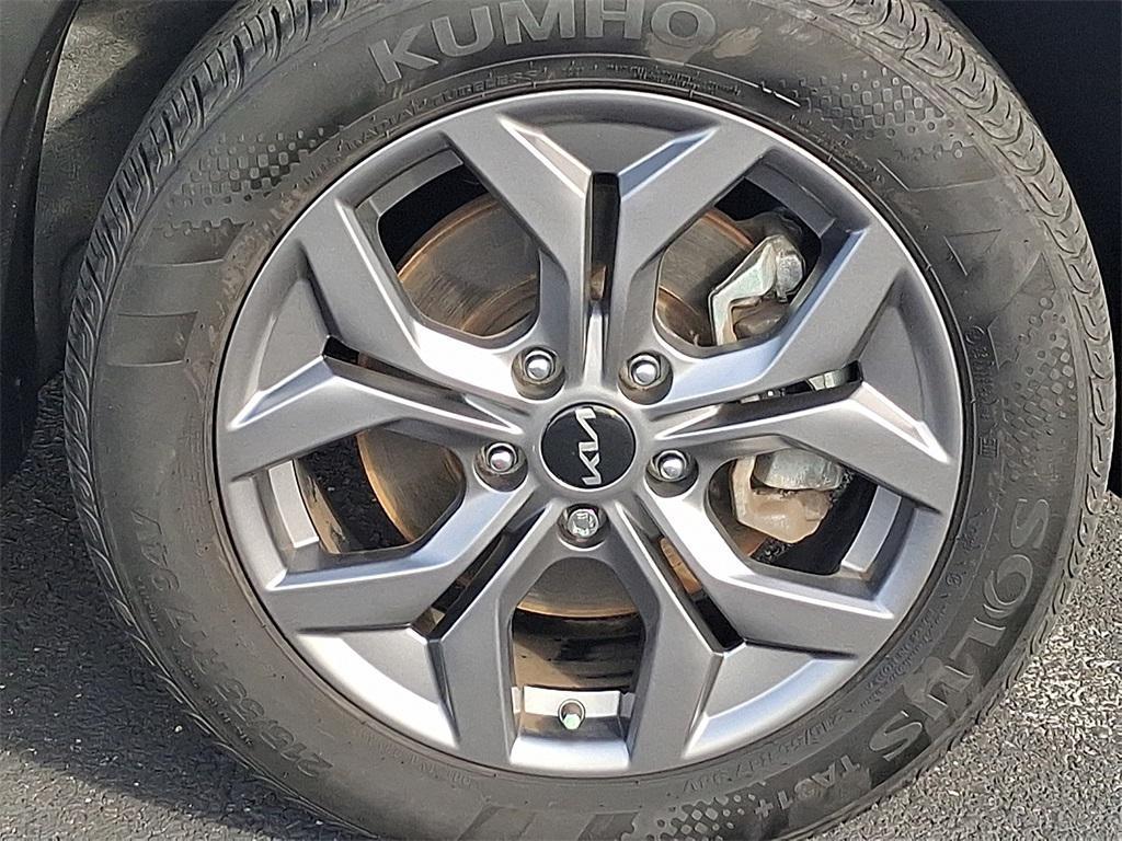 used 2024 Kia Seltos car, priced at $24,393