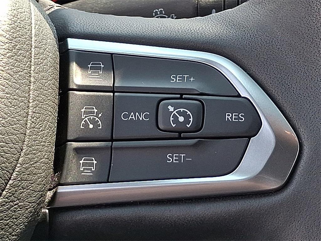 used 2023 Jeep Compass car, priced at $25,150