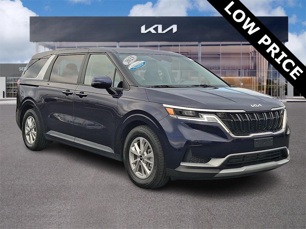 used 2023 Kia Carnival car, priced at $28,890